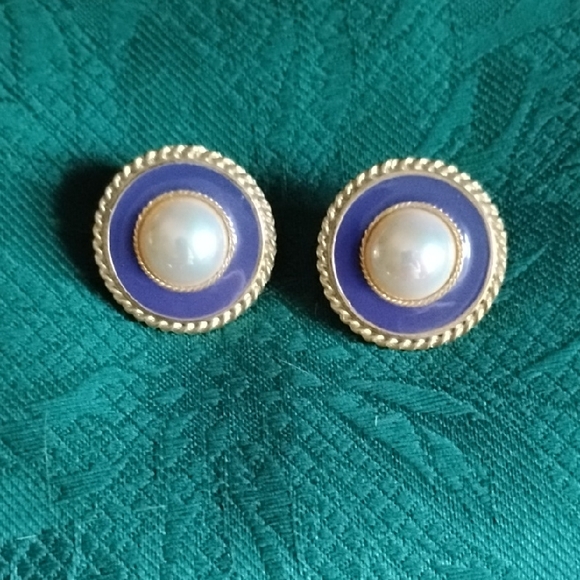 lia lianna Jewelry - Vintage LIA Lianna Gold and Blue Faux Pearl Stud Earrings